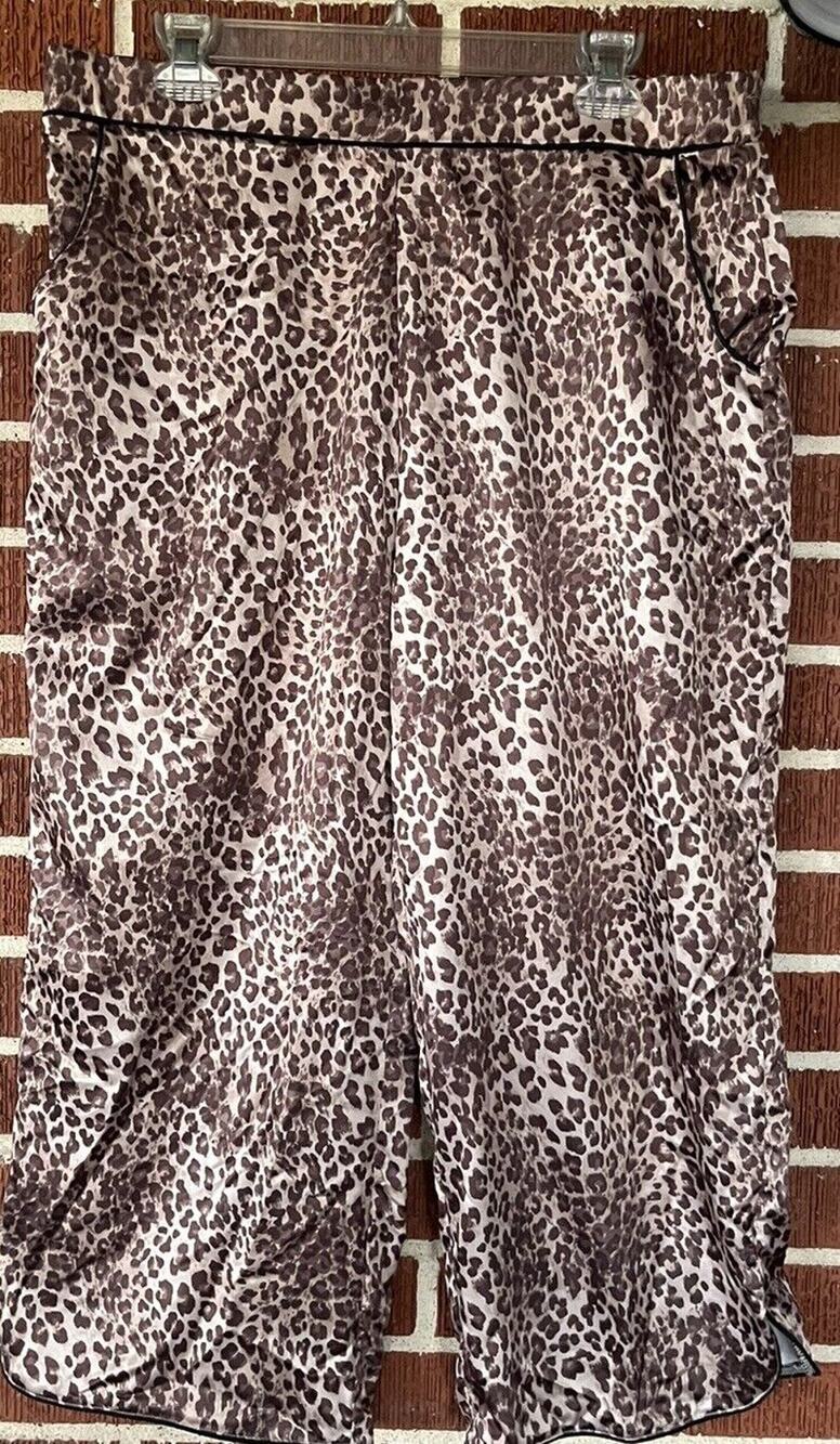 Secret Treasures Animal Print Cropped Pajama Pants Size Medium